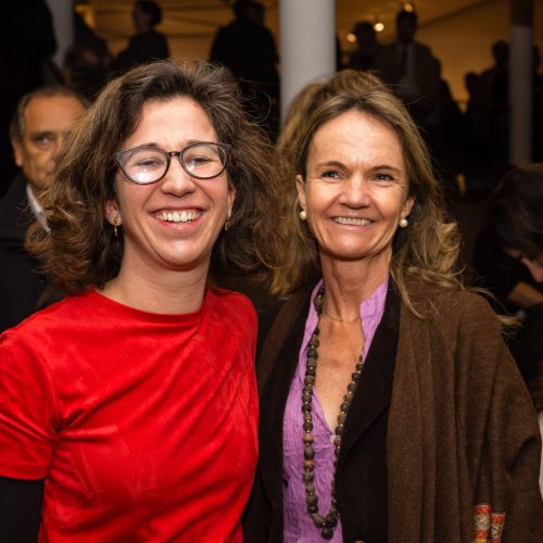 MAVI-Expo-Cruz-Sara-Browne-y-Alejandra-Valdés.